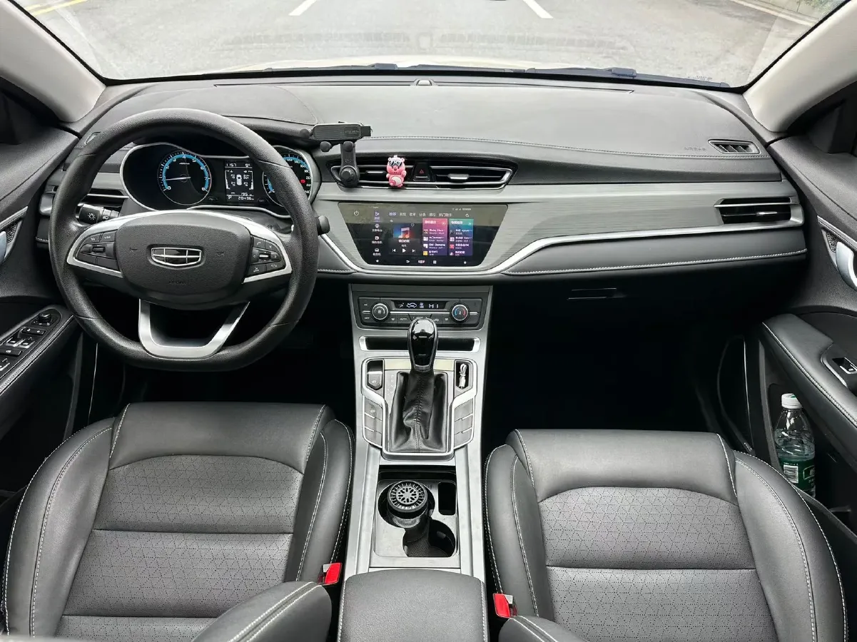 2021 Geely Coolray 1.4T 141HP L4 6MT,autocango,china used car exporter,china ev exporter,chinese used car exporter,chinese used ev exporter