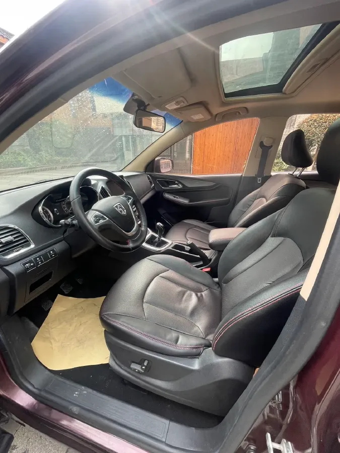 2016 BAIC Hyosow S6 1.5T 150HP L4 6MT,autocango,china used car exporter,china ev exporter,chinese used car exporter,chinese used ev exporter