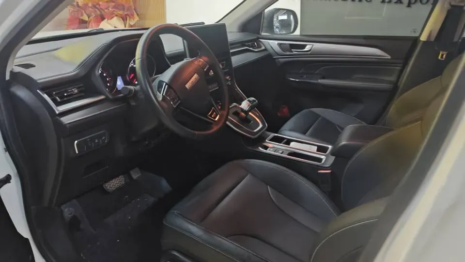 2023 Haval M6 1.5T 150HP L4 7DCT,autocango,china used car exporter,china ev exporter,chinese used car exporter,chinese used ev exporter