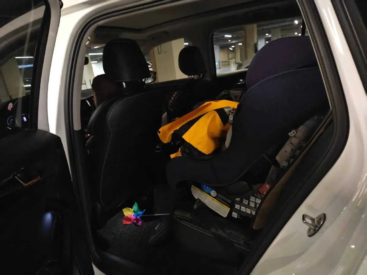 2019 Chevrolet Equinox 2.0T 260HP L4 9AT,autocango,china used car exporter,china ev exporter,chinese used car exporter,chinese used ev exporter