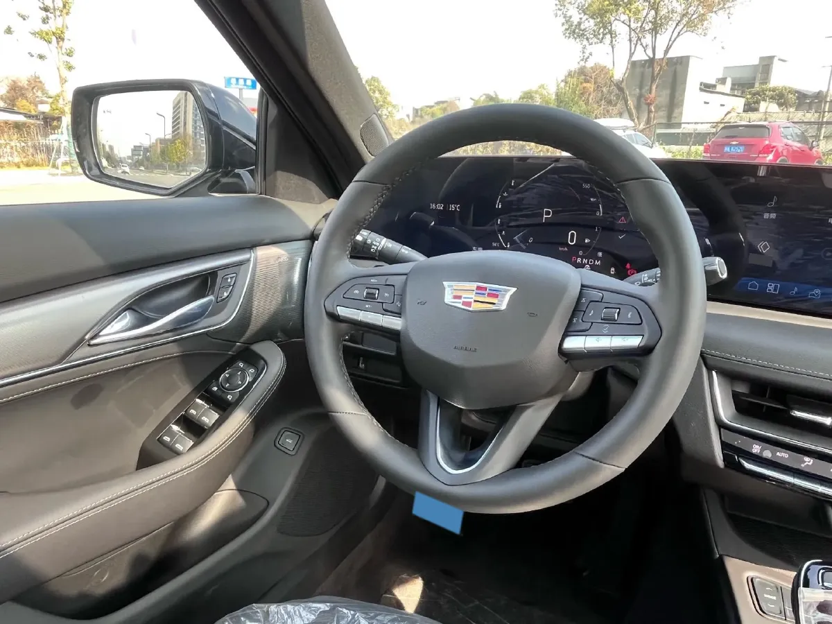 2024 Cadillac CT5 2.0T 237HP L4 10AT,autocango,china used car exporter,china ev exporter,chinese used car exporter,chinese used ev exporter