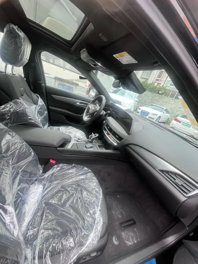 2024 Cadillac CT5 2.0T 237HP L4 10AT,autocango,china used car exporter,china ev exporter,chinese used car exporter,chinese used ev exporter