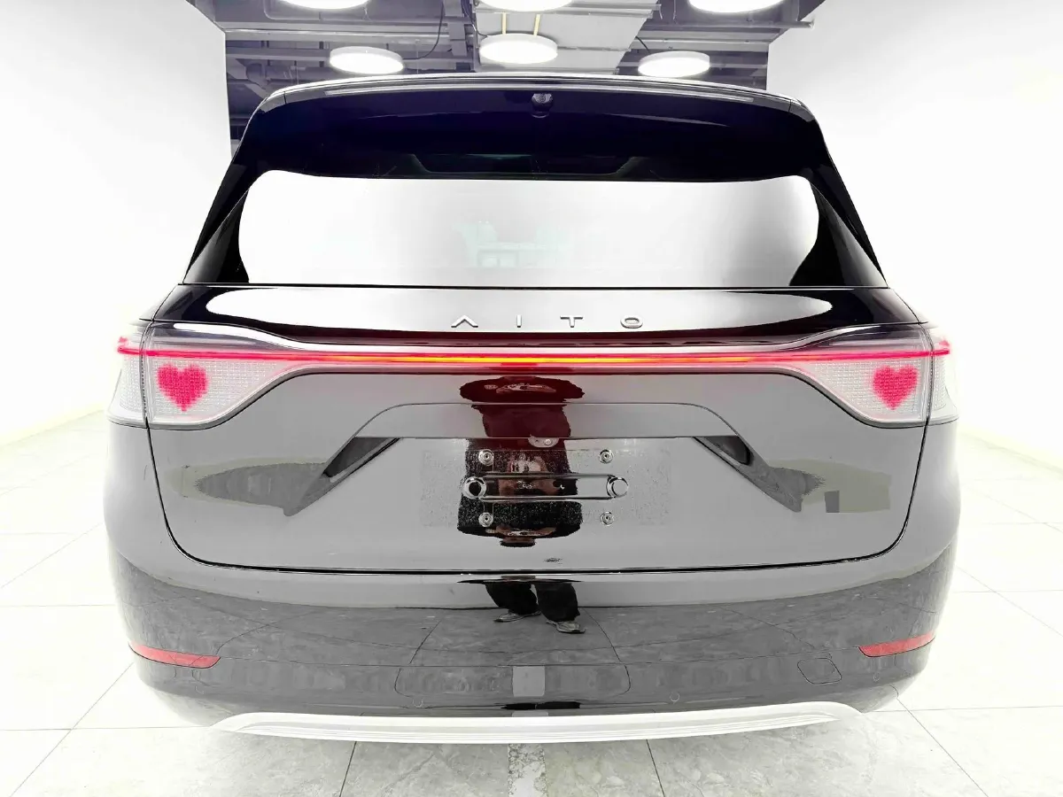 2024 AITO AITO M9 1.5T 152HP L4 REEV 42KWH,autocango,china used car exporter,china ev exporter,chinese used car exporter,chinese used ev exporter