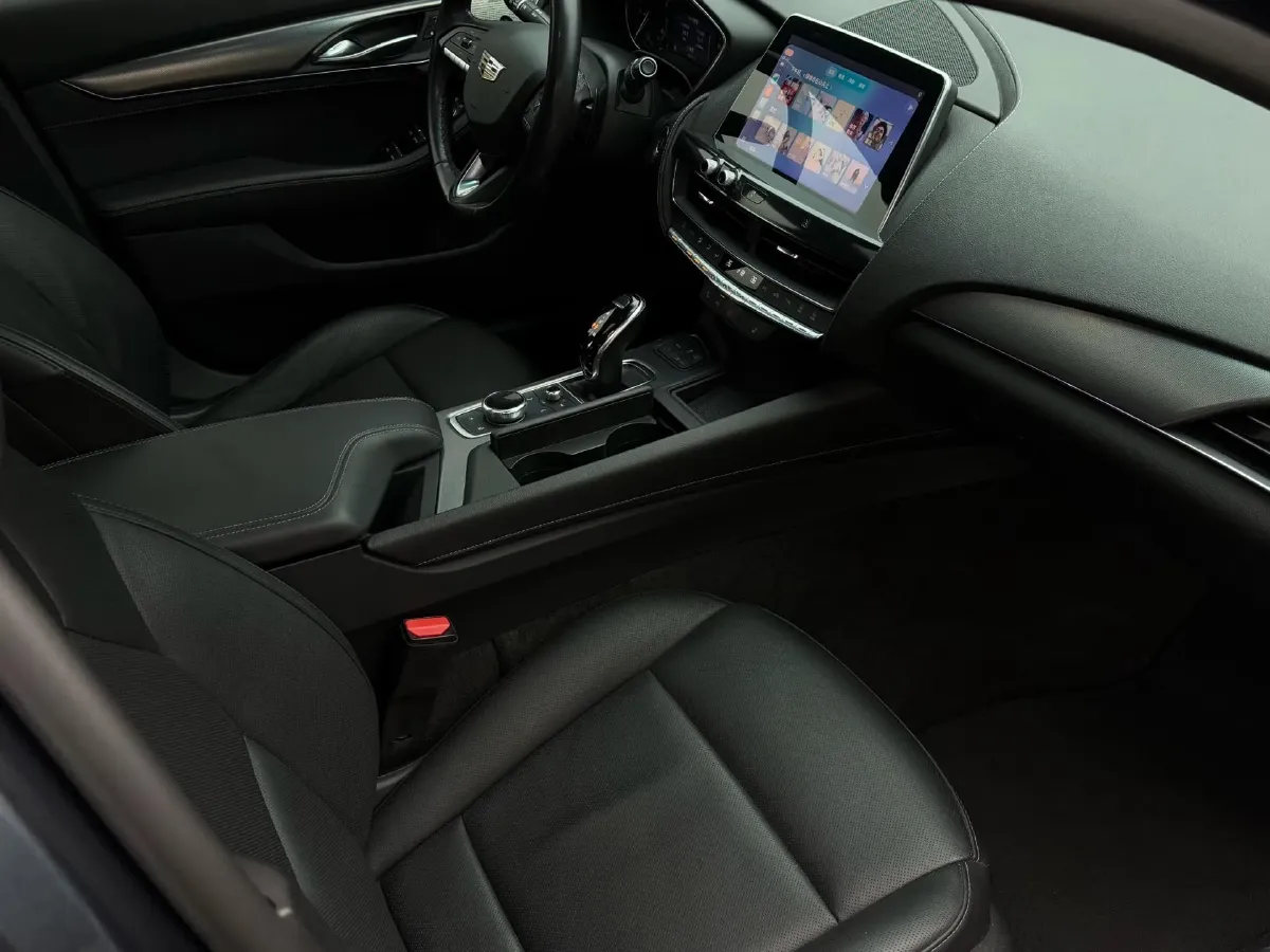 2021 Cadillac CT5 2.0T 237HP L4 10AT,autocango,china used car exporter,china ev exporter,chinese used car exporter,chinese used ev exporter