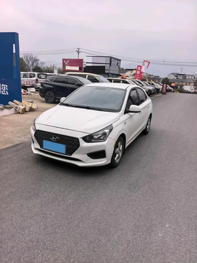 2017 Hyundai Reina 1.4L 95HP L4 5MT,autocango,china used car exporter,china ev exporter,chinese used car exporter,chinese used ev exporter