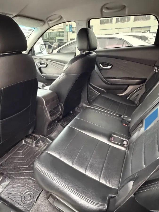 2020 Jetour X70M 1.5T 156HP L4 6MT,autocango,china used car exporter,china ev exporter,chinese used car exporter,chinese used ev exporter