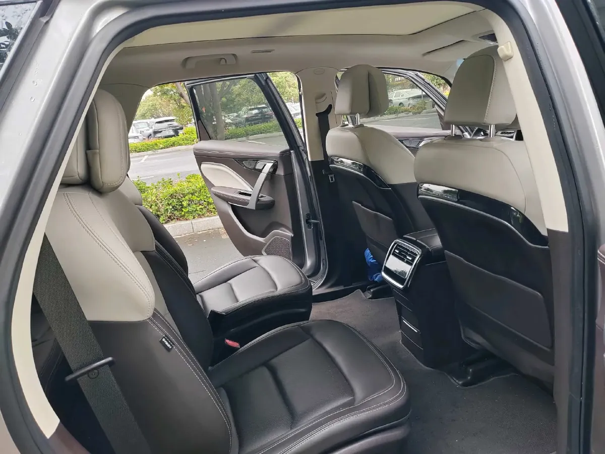 2019 Geely JiaJi 1.5T 177HP L3 7DCT,autocango,china used car exporter,china ev exporter,chinese used car exporter,chinese used ev exporter