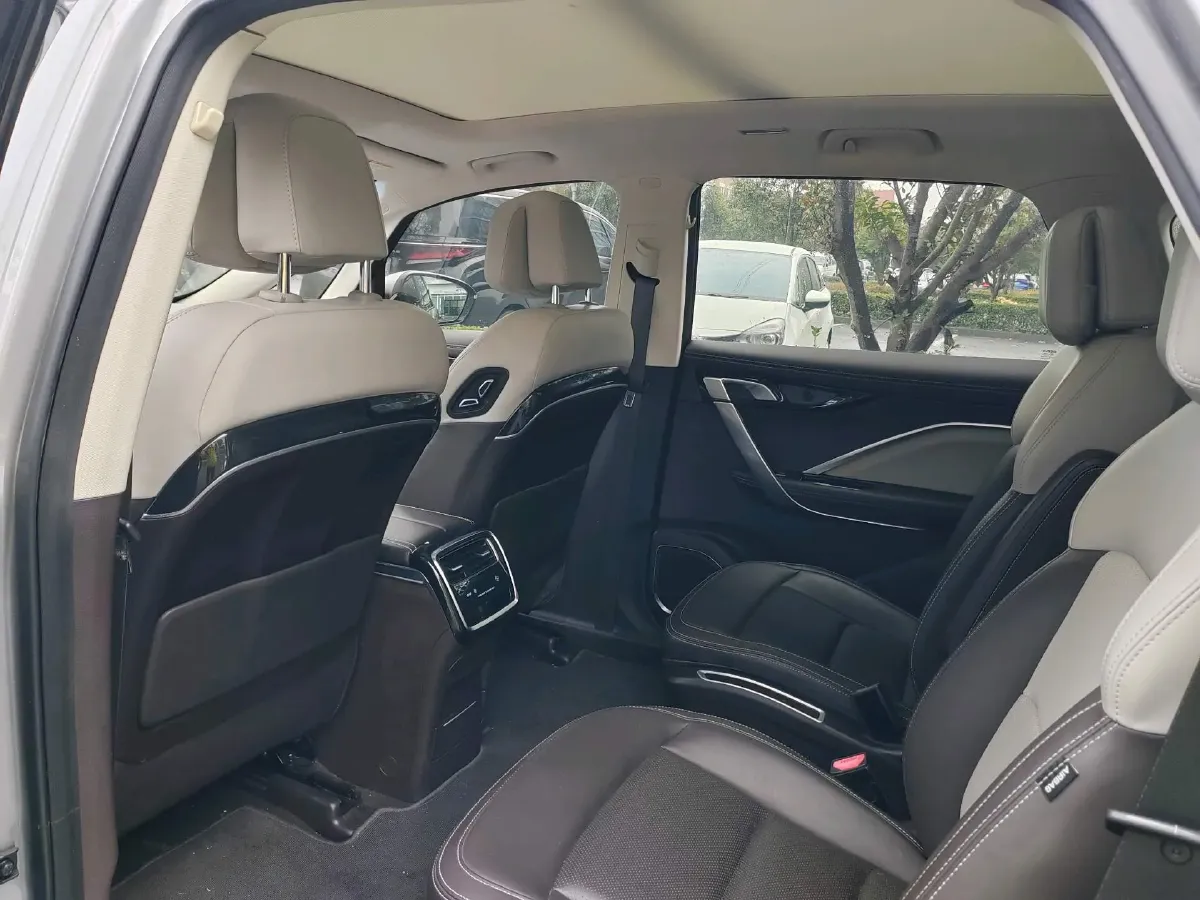 2019 Geely JiaJi 1.5T 177HP L3 7DCT,autocango,china used car exporter,china ev exporter,chinese used car exporter,chinese used ev exporter