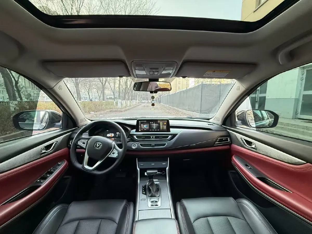 2023 ChangAn CS75 1.5T 188HP L4 7DCT,autocango,china used car exporter,china ev exporter,chinese used car exporter,chinese used ev exporter