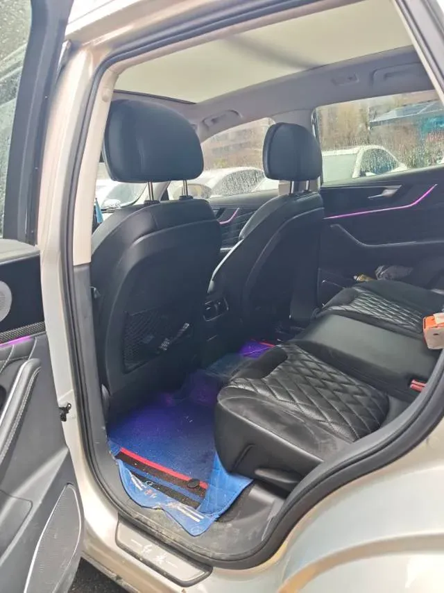 2019 HongQi HS5 2.0T 224HP L4 6AT,autocango,china used car exporter,china ev exporter,chinese used car exporter,chinese used ev exporter