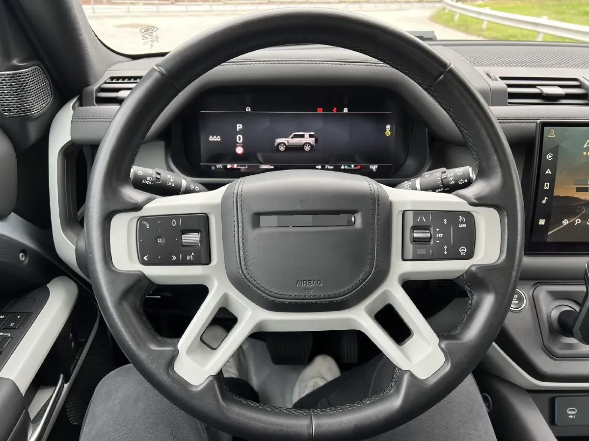 2023 Land Rover Defender 3.0T 400HP L6 8AT,autocango,china used car exporter,china ev exporter,chinese used car exporter,chinese used ev exporter