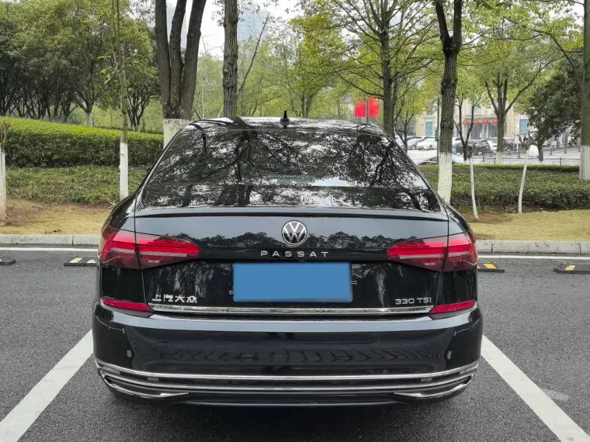 2021 Volkswagen Passat 2.0T 186HP L4 7DCT,autocango,china used car exporter,china ev exporter,chinese used car exporter,chinese used ev exporter