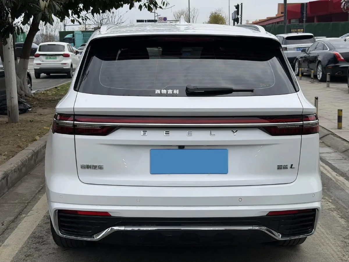 2021 Geely Monjaro 2.0T 218HP L4 7DCT,autocango,china used car exporter,china ev exporter,chinese used car exporter,chinese used ev exporter