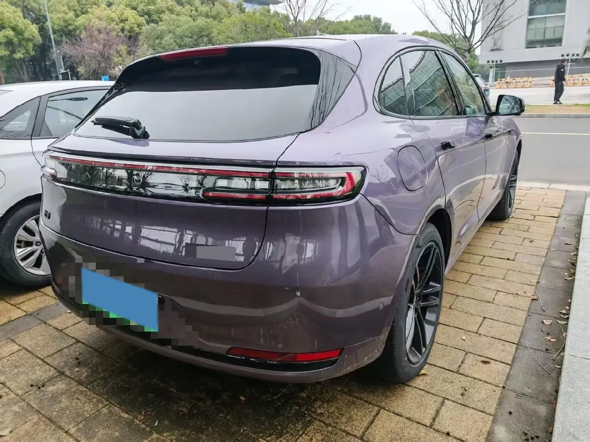 2025 AITO AITO M5 1.5T 152HP L4 REEV 42KWH,autocango,china used car exporter,china ev exporter,chinese used car exporter,chinese used ev exporter