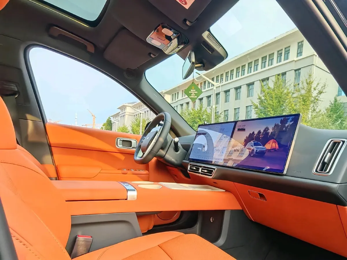 2023 Li L8 Range Extended 154HP REEV 40.9KWH,autocango,china used car exporter,china ev exporter,chinese used car exporter,chinese used ev exporter