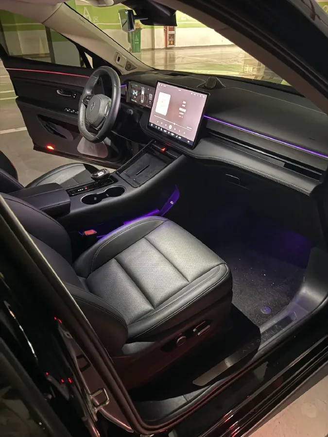 2022 Infiniti Q50L 2.0T 211HP L4 7AT,autocango,china used car exporter,china ev exporter,chinese used car exporter,chinese used ev exporter