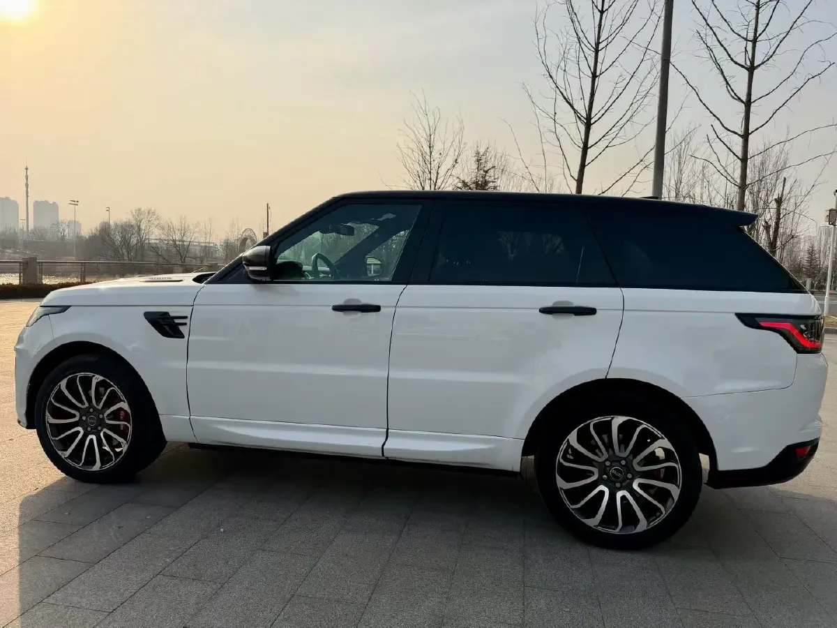 2016 Land Rover Range Rover Sport 2.0T 241HP L4 8AT,autocango,china used car exporter,china ev exporter,chinese used car exporter,chinese used ev exporter