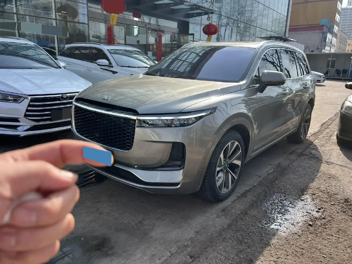 2021 Li ONE Range Extended 131HP REEV 40.5KWH,autocango,china used car exporter,china ev exporter,chinese used car exporter,chinese used ev exporter