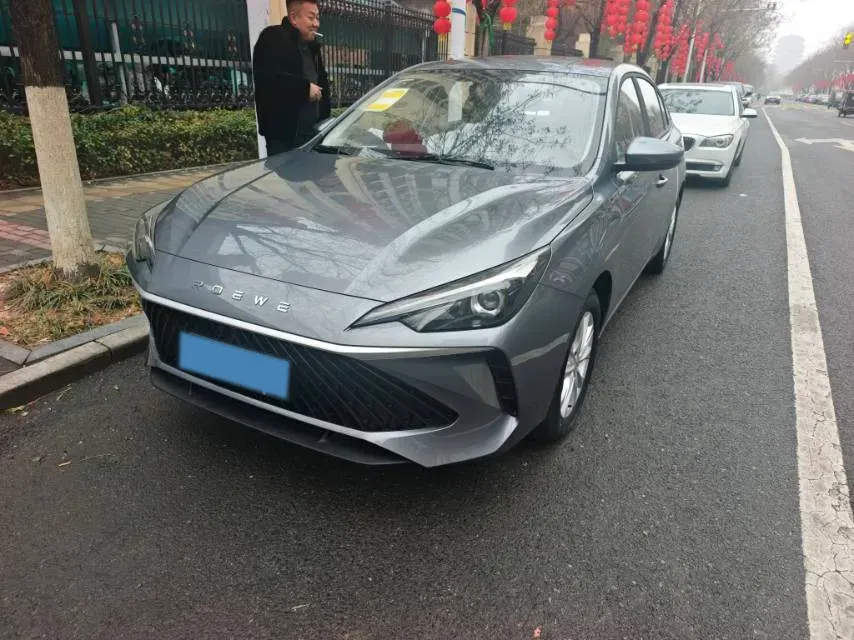 2026 Roewe i5 1.5L 129HP L4 5MT,autocango,china used car exporter,china ev exporter,chinese used car exporter,chinese used ev exporter