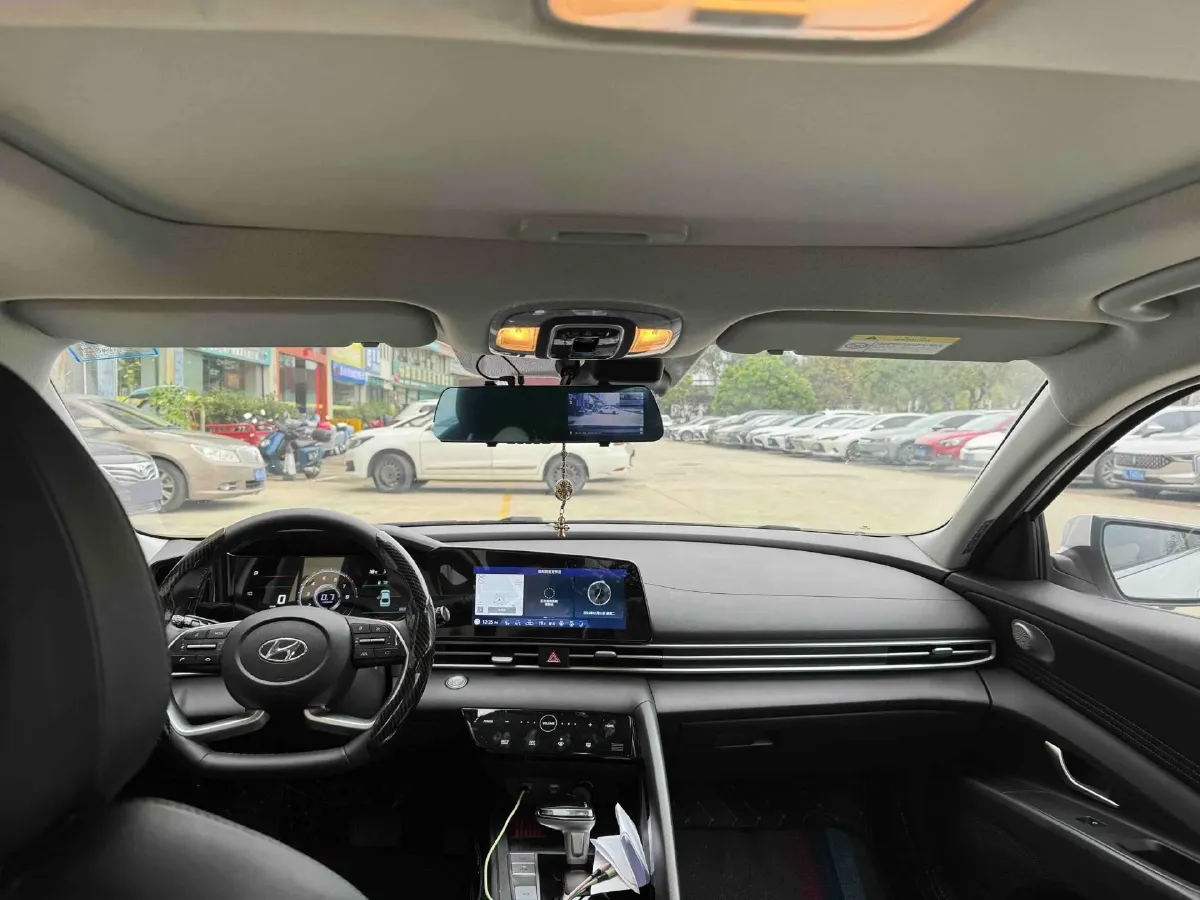 2022 Hyundai Elantra 1.5L 115HP L4 CVT,autocango,china used car exporter,china ev exporter,chinese used car exporter,chinese used ev exporter