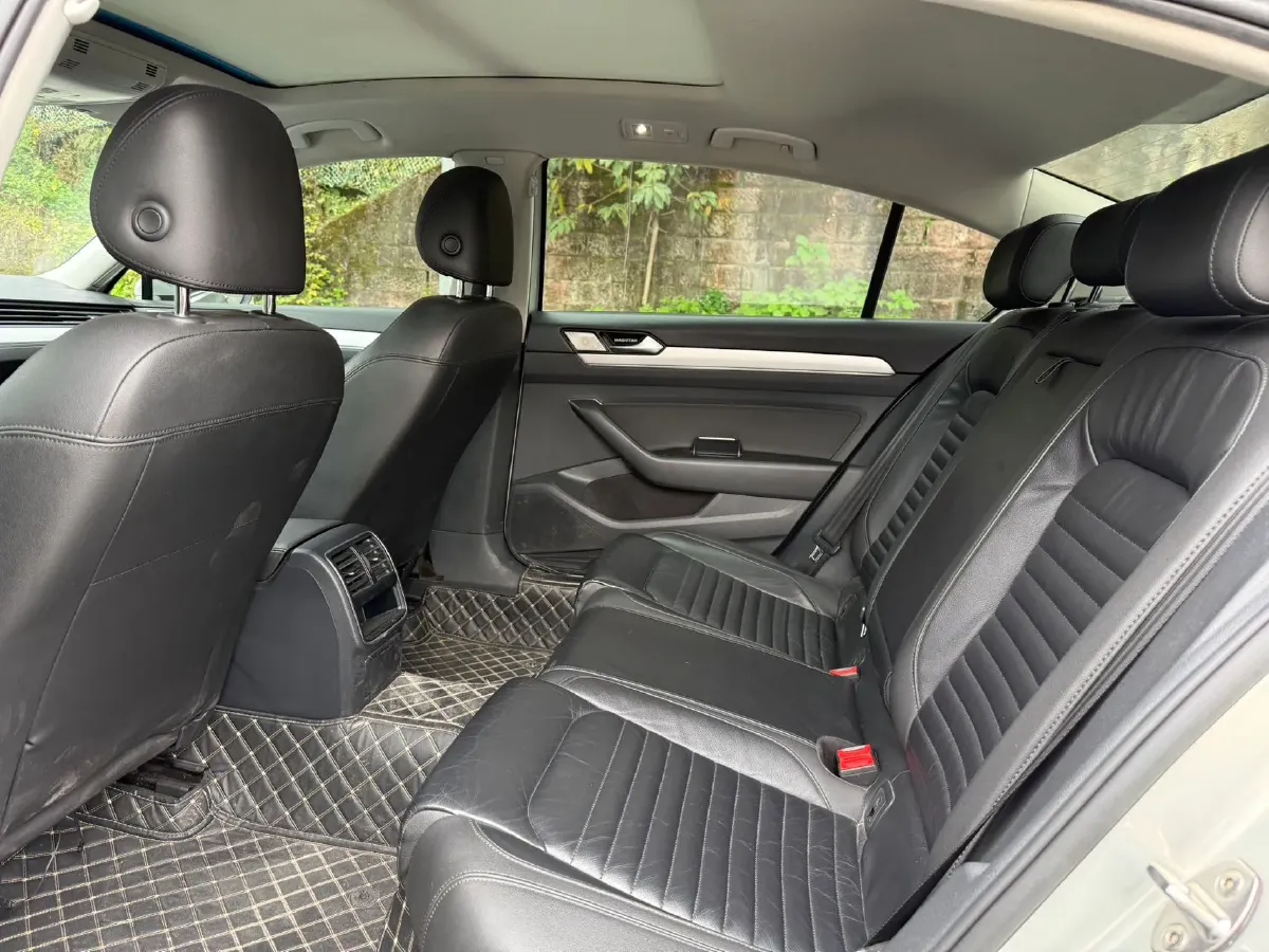 2018 Volkswagen Magotan 1.4T 150HP L4 7DCT,autocango,china used car exporter,china ev exporter,chinese used car exporter,chinese used ev exporter