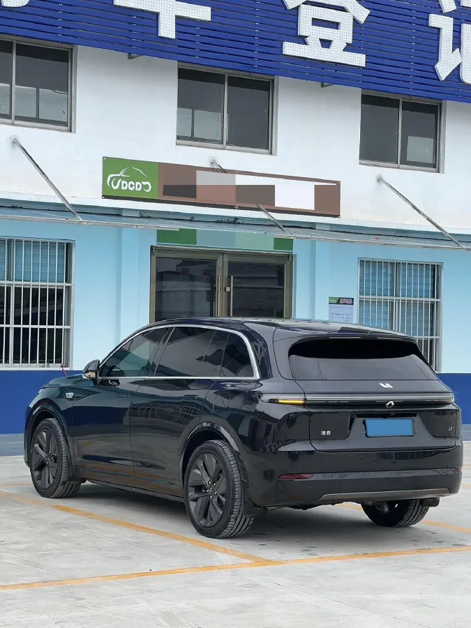 2024 Li L8 Range Extended 154HP REEV 42.8KWH,autocango,china used car exporter,china ev exporter,chinese used car exporter,chinese used ev exporter
