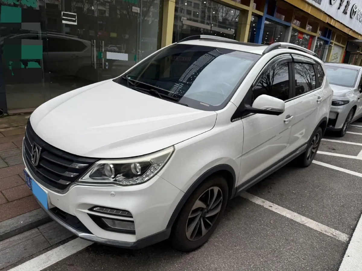 2017 BaoJun 560 1.5T 150HP L4 6DCT,autocango,china used car exporter,china ev exporter,chinese used car exporter,chinese used ev exporter