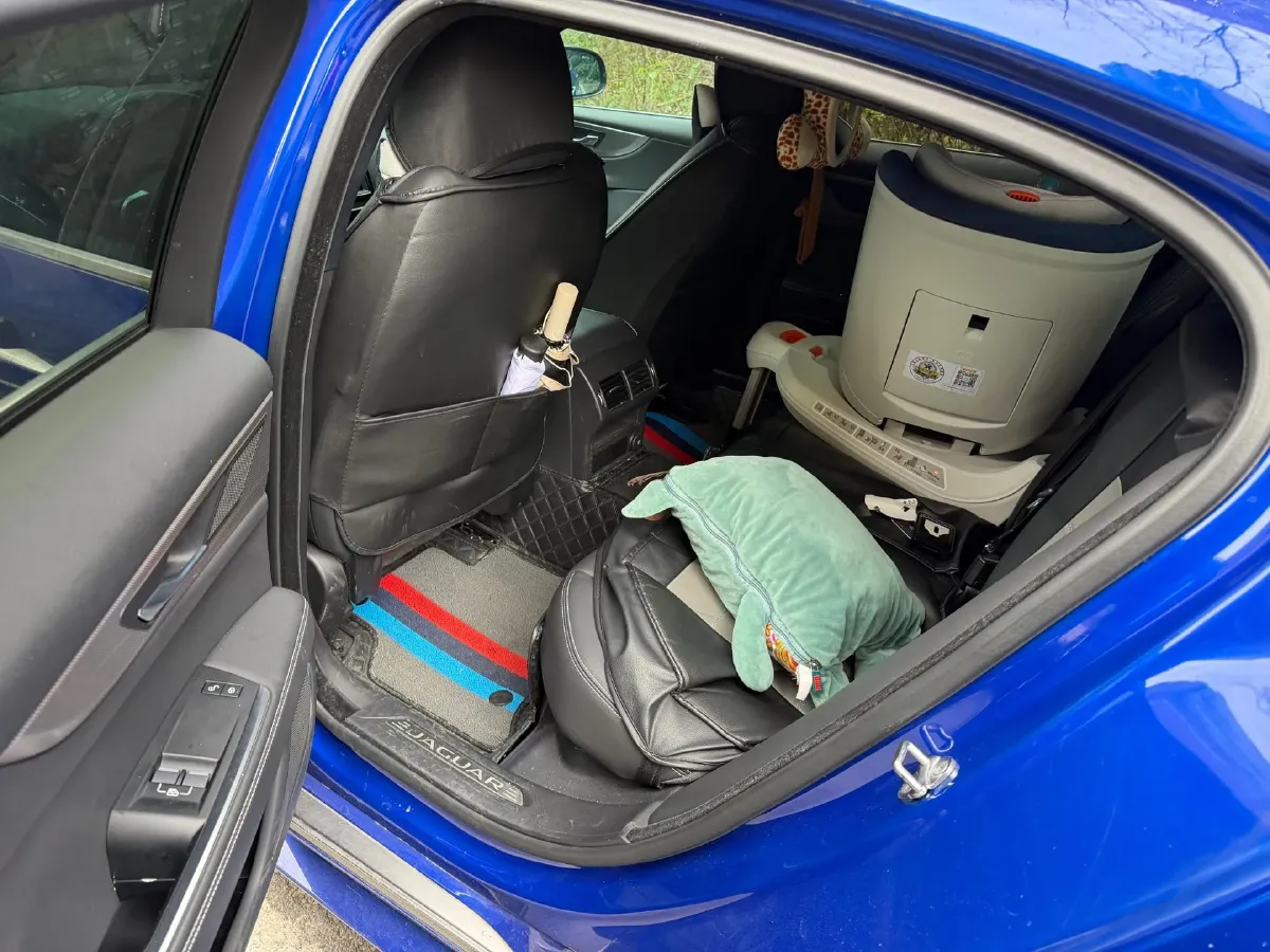 2020 Jaguar XEL 2.0T 200HP L4 8AT,autocango,china used car exporter,china ev exporter,chinese used car exporter,chinese used ev exporter