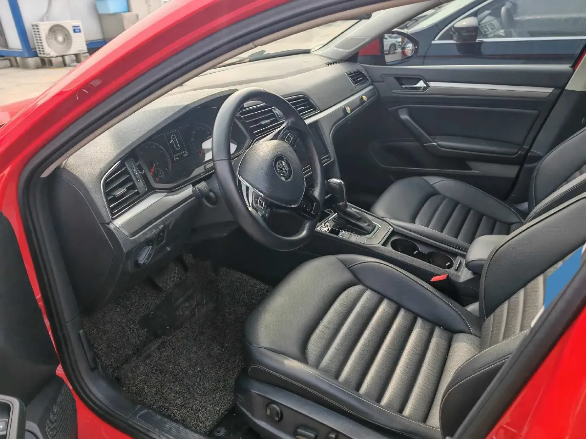 2019 Volkswagen Passat 1.4T 150HP L4 7DCT,autocango,china used car exporter,china ev exporter,chinese used car exporter,chinese used ev exporter