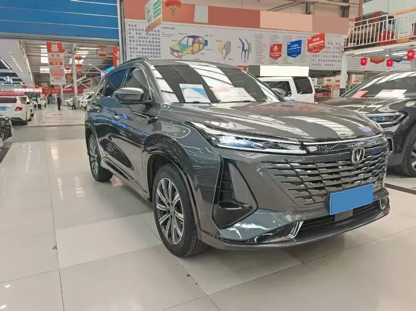 2023 ChangAn CS75 Plus 1.5T 188HP L4 8AT,autocango,china used car exporter,china ev exporter,chinese used car exporter,chinese used ev exporter