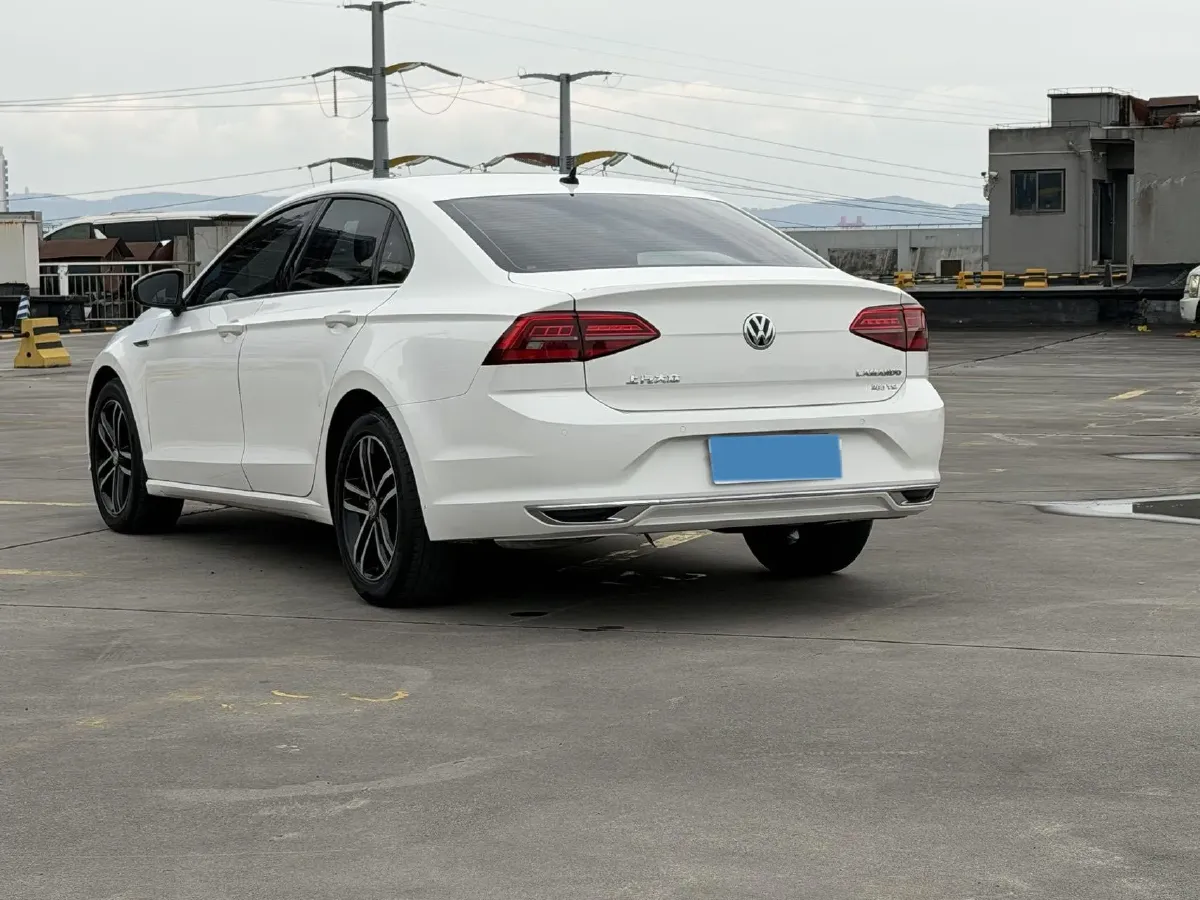 2019 Volkswagen Passat 1.4T 150HP L4 7DCT,autocango,china used car exporter,china ev exporter,chinese used car exporter,chinese used ev exporter