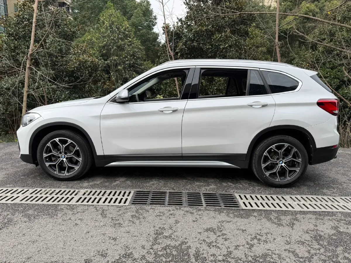 2022 BMW X1 1.5T 140HP L3 7DCT,autocango,china used car exporter,china ev exporter,chinese used car exporter,chinese used ev exporter