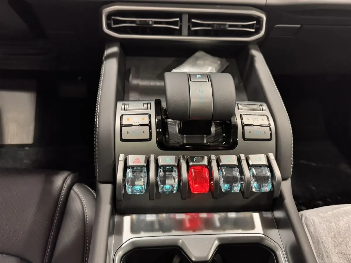 2025 FangChengBao Tai 3 BEV,autocango,china used car exporter,china ev exporter,chinese used car exporter,chinese used ev exporter