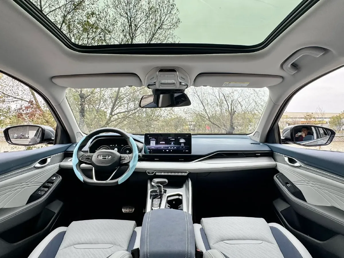 2021 Geely Preface 2.0T 190HP L4 7DCT,autocango,china used car exporter,china ev exporter,chinese used car exporter,chinese used ev exporter