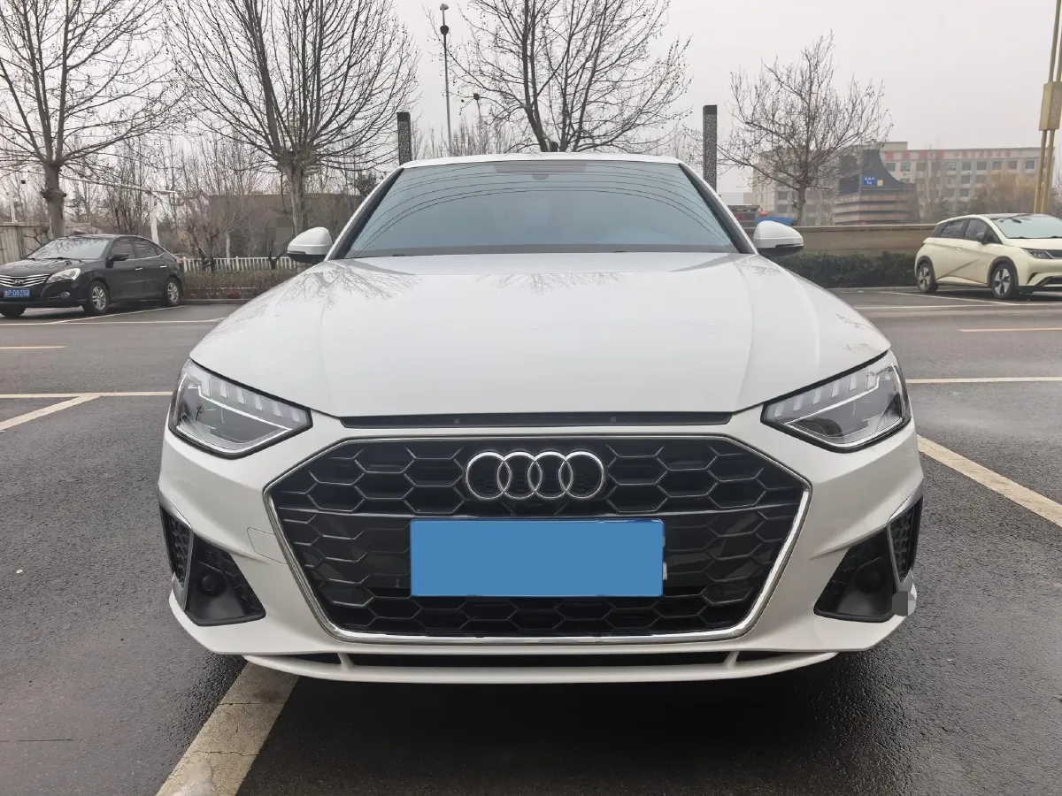 2020 Audi Q3 2.0T 220HP L4 7DCT,autocango,china used car exporter,china ev exporter,chinese used car exporter,chinese used ev exporter