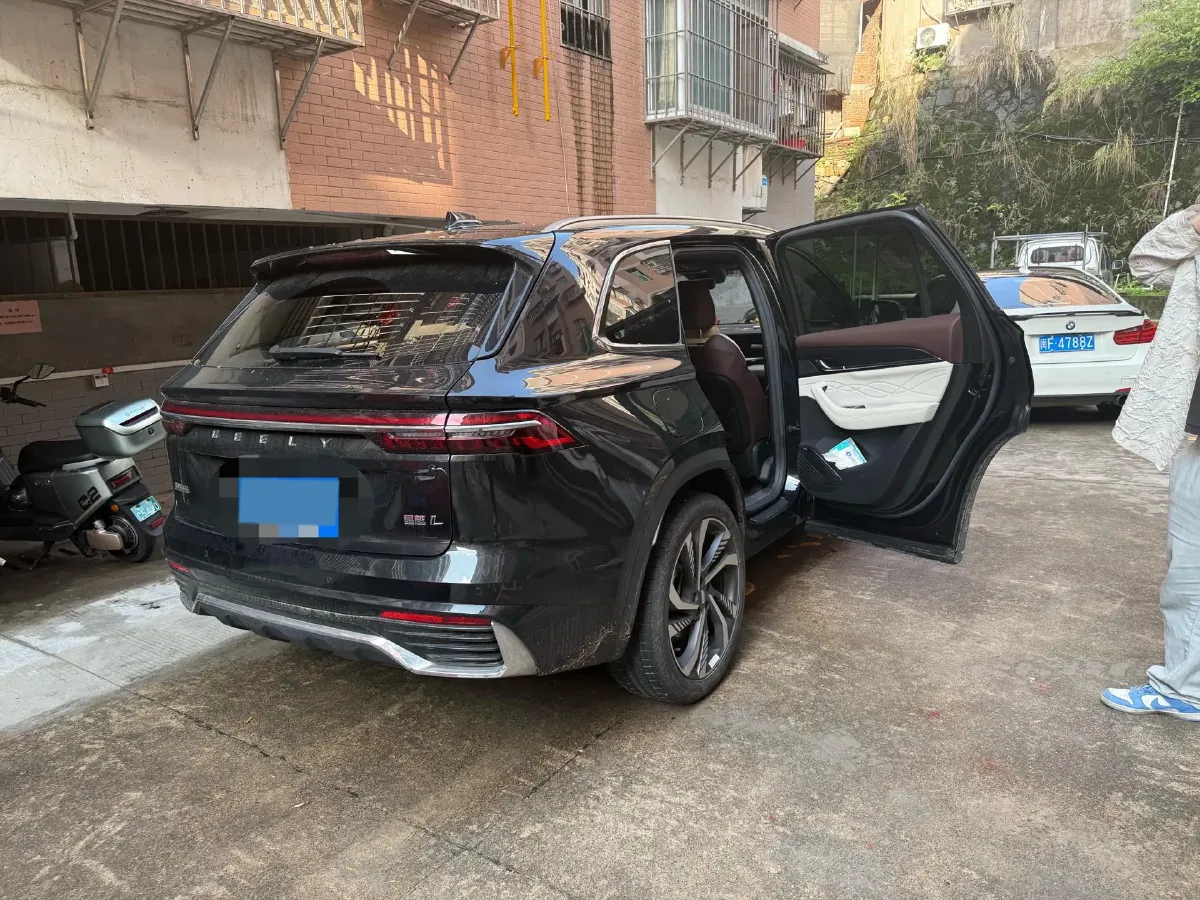 2024 Geely Monjaro 2.0T 238HP L4 8AT,autocango,china used car exporter,china ev exporter,chinese used car exporter,chinese used ev exporter