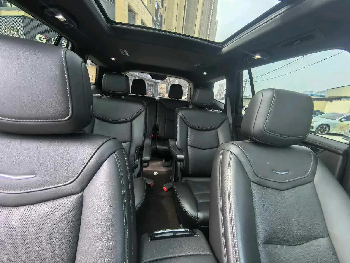 2021 Cadillac XT6 2.0T 237HP L4 9AT,autocango,china used car exporter,china ev exporter,chinese used car exporter,chinese used ev exporter