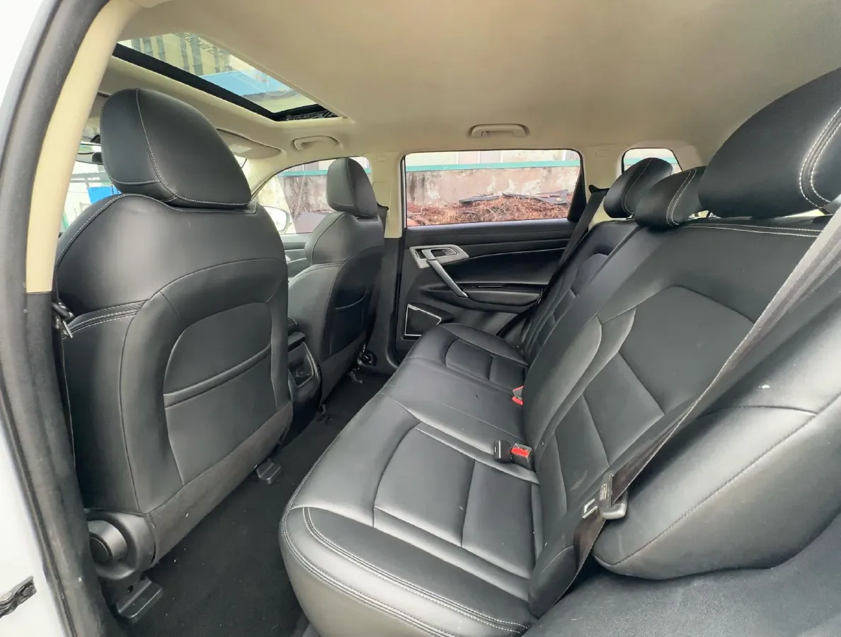 2021 Geely JiaJi 1.8T 184HP L4 7DCT,autocango,china used car exporter,china ev exporter,chinese used car exporter,chinese used ev exporter