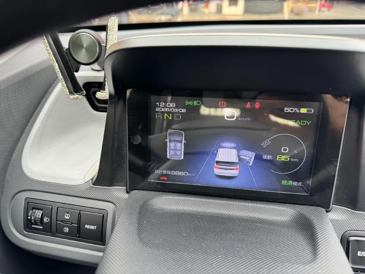 2022 WuLing HongGuang MINI EV BEV 13.9KWH,autocango,china used car exporter,china ev exporter,chinese used car exporter,chinese used ev exporter