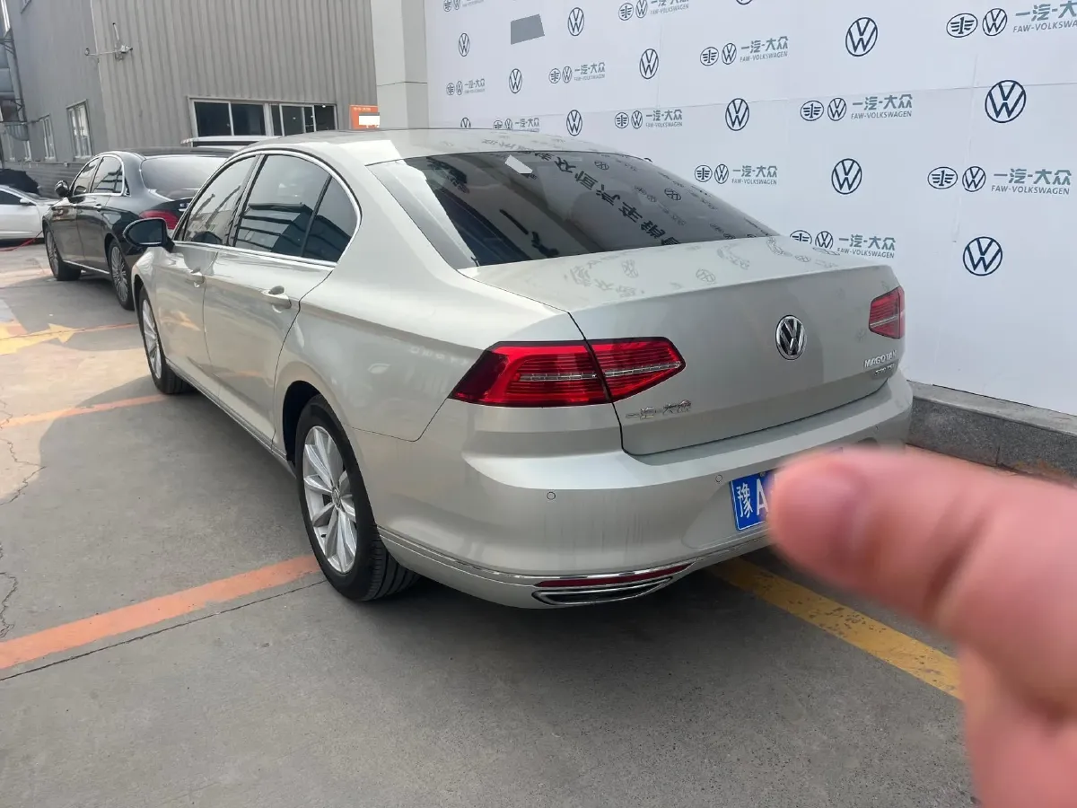 2019 Chevrolet Malibu XL 2.0T 241HP L4 9AT,autocango,china used car exporter,china ev exporter,chinese used car exporter,chinese used ev exporter