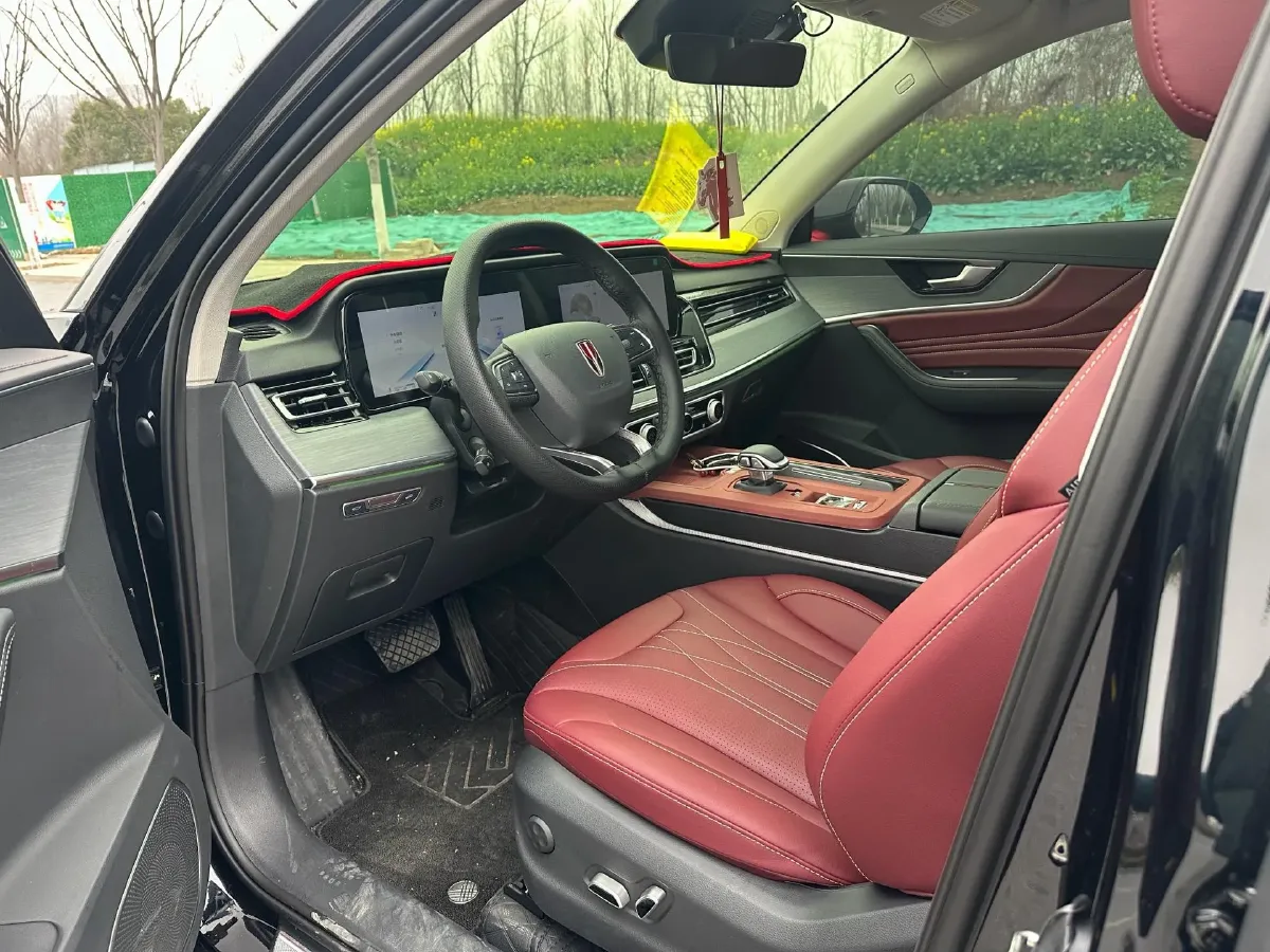 2026 HongQi HS5 2.0T 252HP L4 8AT,autocango,china used car exporter,china ev exporter,chinese used car exporter,chinese used ev exporter