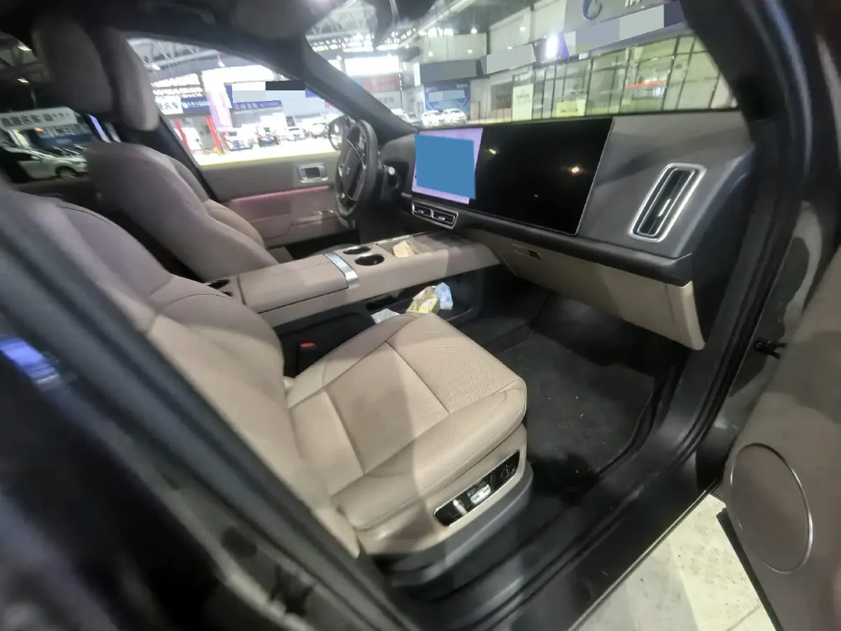 2025 Li L8 Range Extended 154HP REEV,autocango,china used car exporter,china ev exporter,chinese used car exporter,chinese used ev exporter