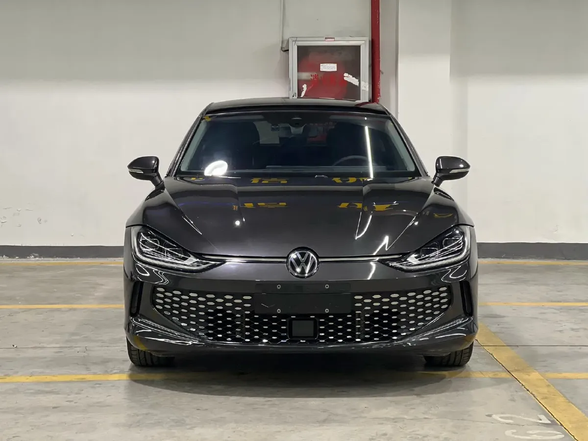 2023 Volkswagen Lamando 1.4T 150HP L4 7DCT,autocango,china used car exporter,china ev exporter,chinese used car exporter,chinese used ev exporter
