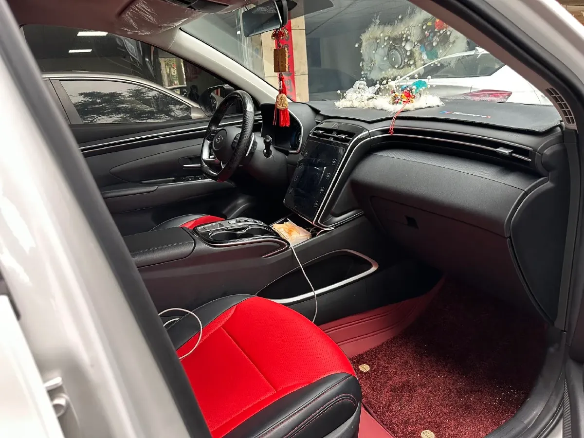 2023 Hyundai Tucson 1.5T 200HP L4 8AT,autocango,china used car exporter,china ev exporter,chinese used car exporter,chinese used ev exporter