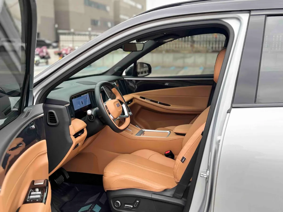 2025 Geely Galaxy L7 1.5L 112HP L4 1DHT PHEV 18.4KWH,autocango,china used car exporter,china ev exporter,chinese used car exporter,chinese used ev exporter