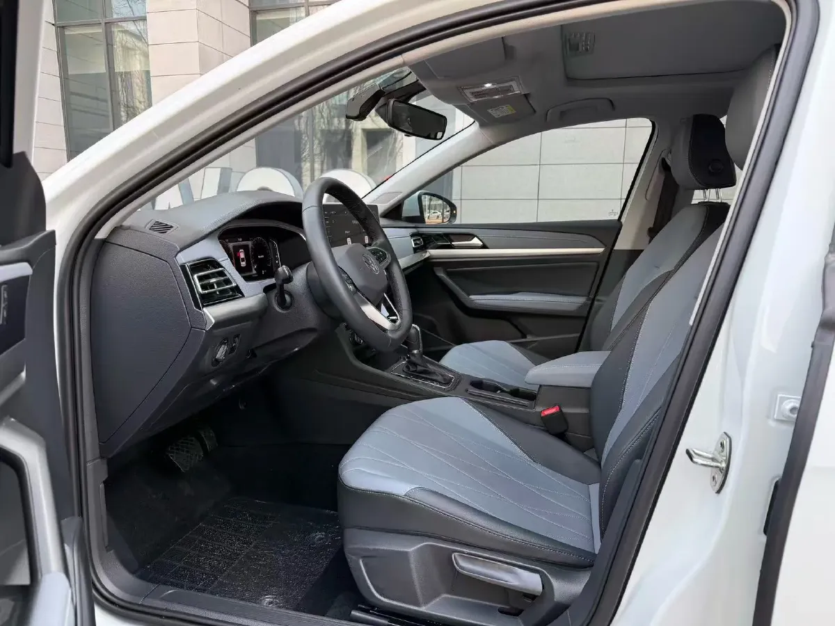 2023 Volkswagen Lavida 1.5L 110HP L4 6AT,autocango,china used car exporter,china ev exporter,chinese used car exporter,chinese used ev exporter