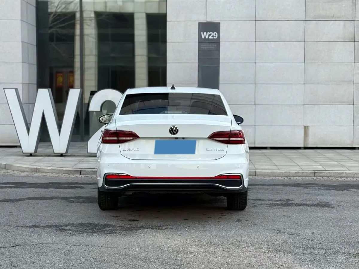 2023 Volkswagen Lavida 1.5L 110HP L4 6AT,autocango,china used car exporter,china ev exporter,chinese used car exporter,chinese used ev exporter