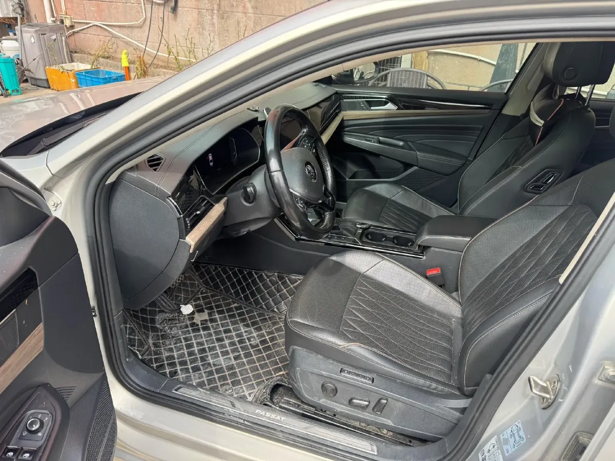 2019 Volvo V40 1.5T 152HP L4 6AT,autocango,china used car exporter,china ev exporter,chinese used car exporter,chinese used ev exporter