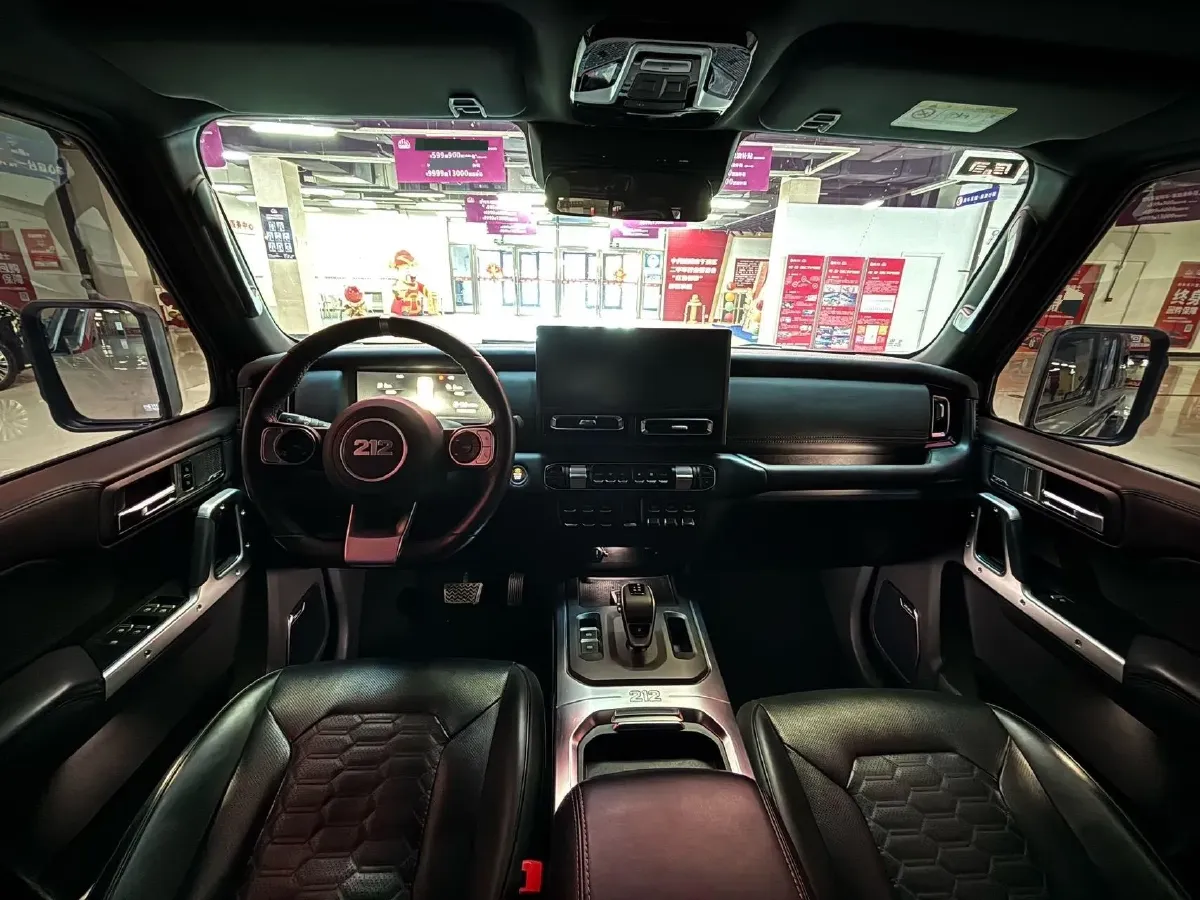 2024 212 212 T01 2.0T 252HP L4 8AT,autocango,china used car exporter,china ev exporter,chinese used car exporter,chinese used ev exporter