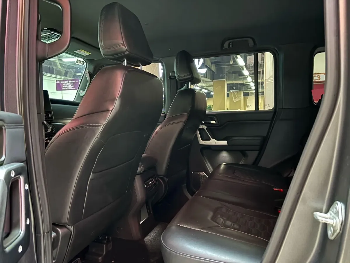 2024 212 212 T01 2.0T 252HP L4 8AT,autocango,china used car exporter,china ev exporter,chinese used car exporter,chinese used ev exporter